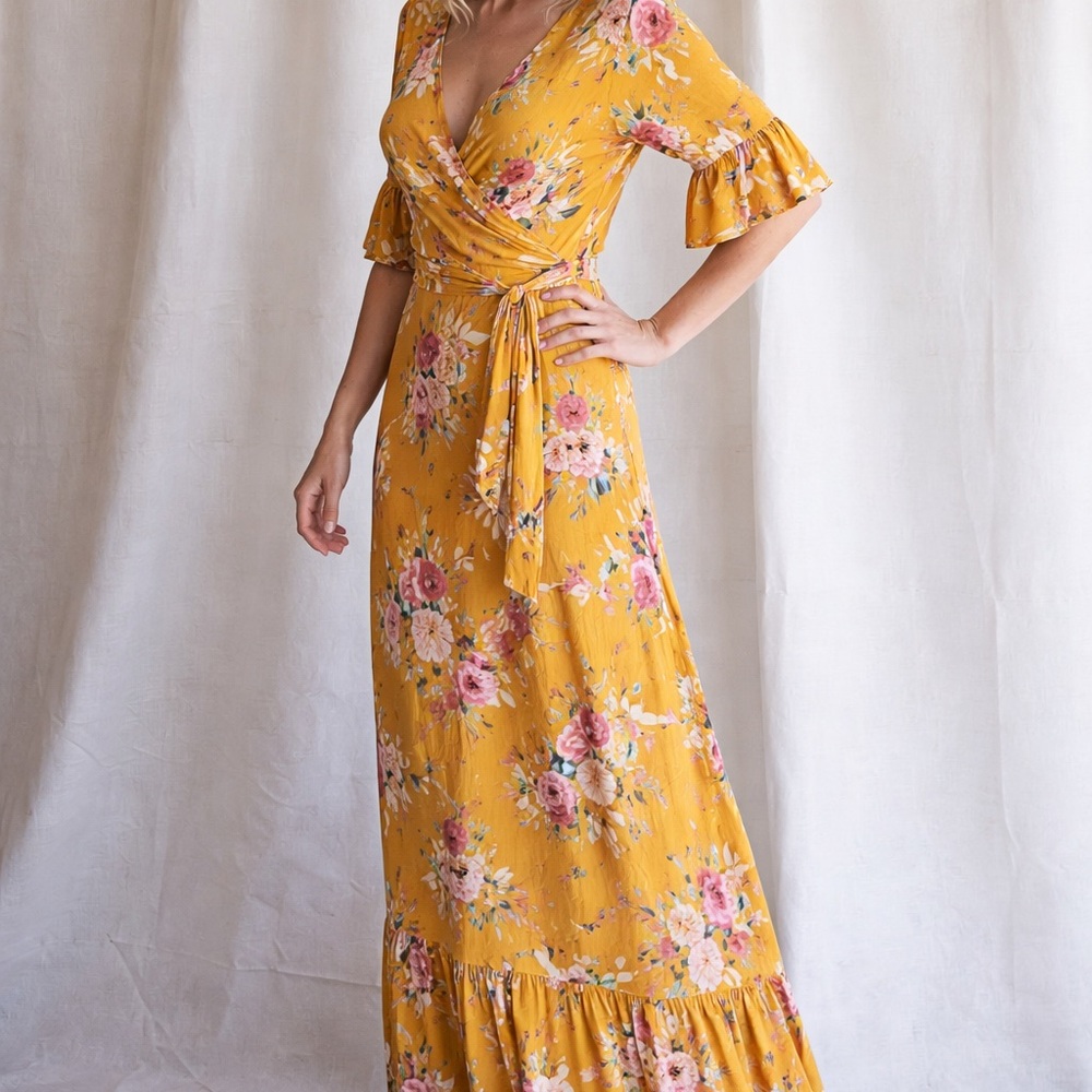 7th Ray Yellow Floral Maxi Dress medium